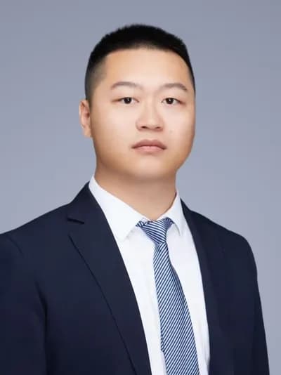 张华伟